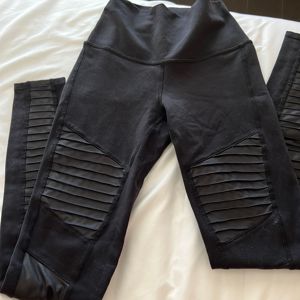 Alo yoga Moto leggings